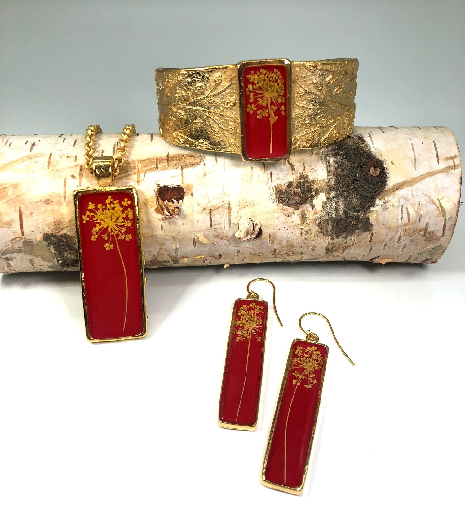 Bright, Exciting and Elegant Collections