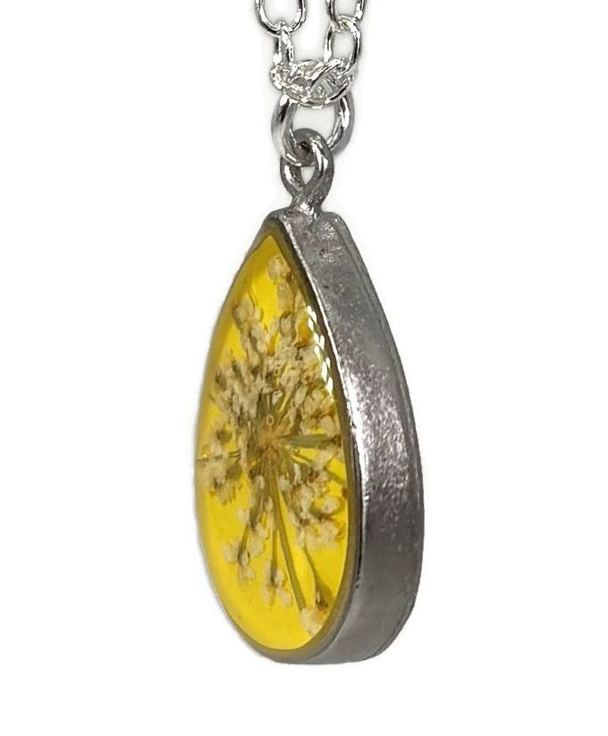 Lemon Drop Small Teardrop Queen Anne's Lace Necklace