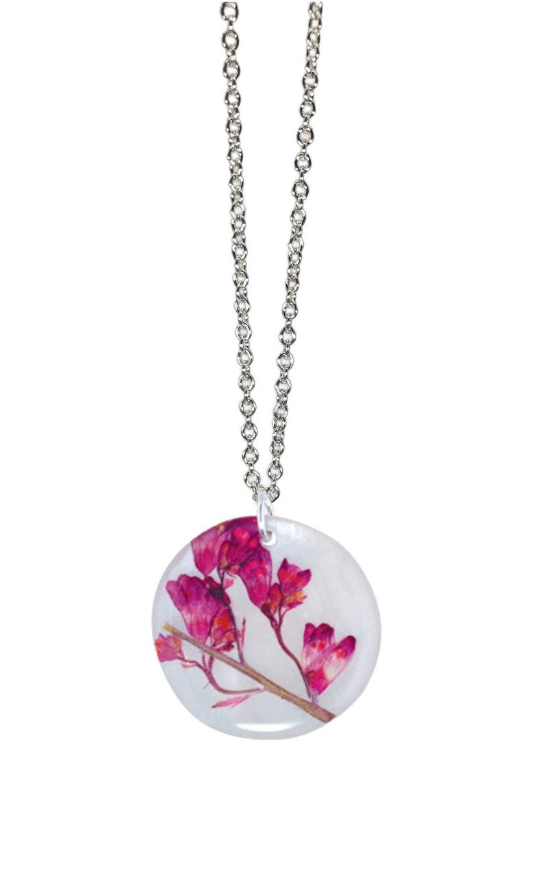 Coral Bell On Shell Medium Round Necklace