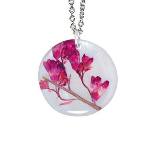 Coral Bell On Shell Medium Round Necklace