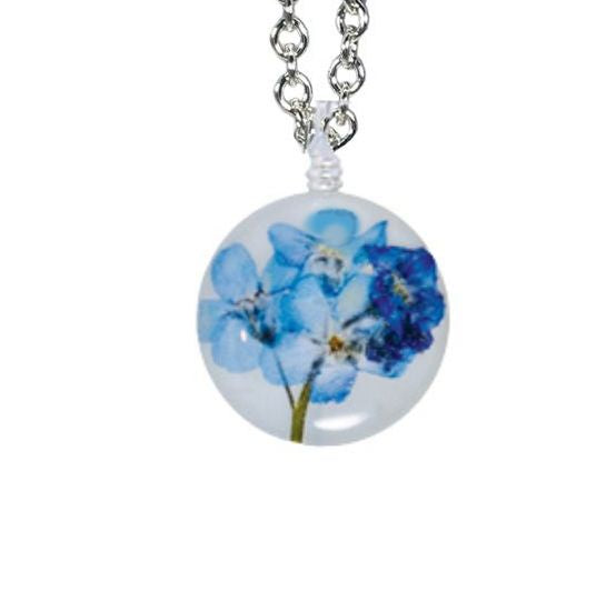 Forget Me Not on Shell Petite Round Necklace