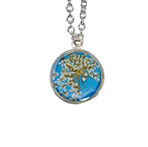 Laceflower on Belize Breeze Petite Round Necklace